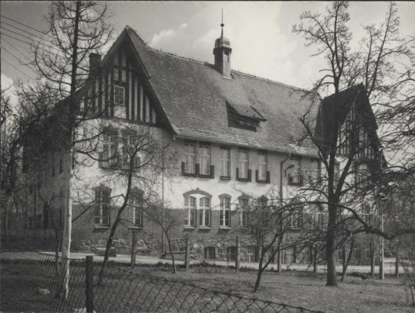szpital, ob. Państwowe Przedszkole nr 2, skan 4
