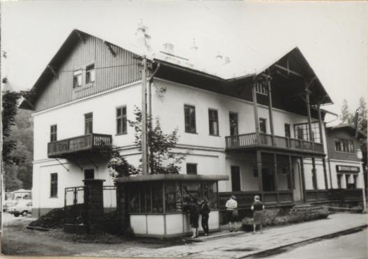 dom wycieczkowy, skan 2