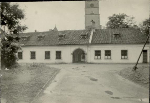 oficyny zamkowe, ob. technikum przem. l., skan 3