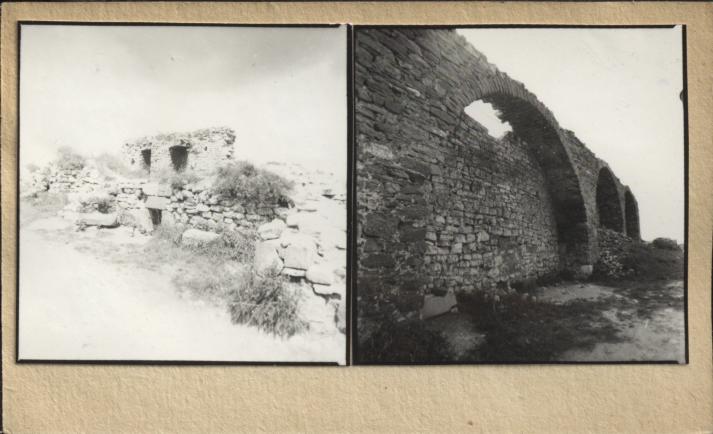 ruiny zamku - dom mieszkalny i mur z wnękami, skan 2