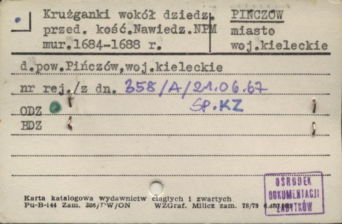 krużganki wokół dziedzic. przed kość. Nawiedz. NPM, skan 1