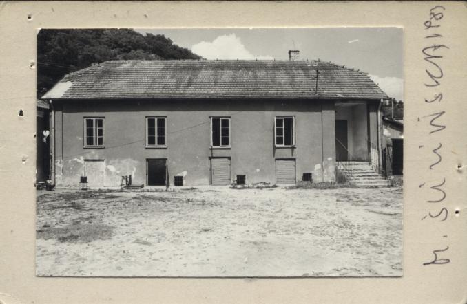 dom mieszkalny w zespol. pałac-zamk., skan 2