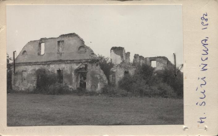 ruina budynku administracyji, d. zakładu wielkopiec., skan 2