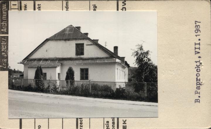 dom zajezdny, skan 3