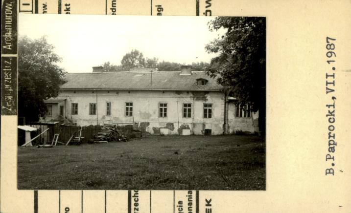 gorzelnia, po 1945 leśniczówka, ob. osada służbowa, skan 2
