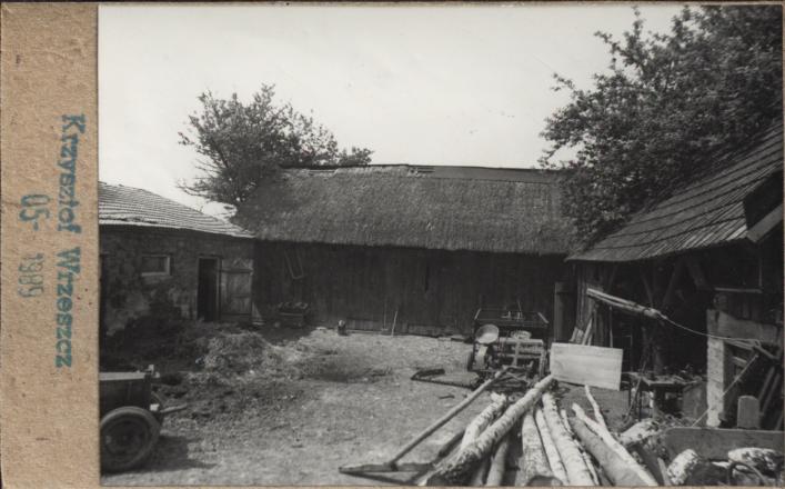 zagroda - stodoła, skan 2