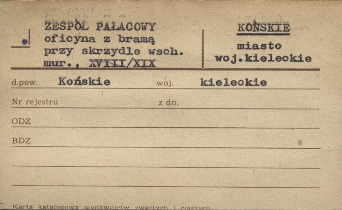 oficyna z bramą przy skrzydle wschodnim pałacu, skan 1