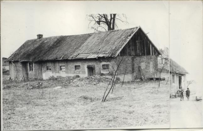 dom mieszkalno-gospodarczy, skan 3
