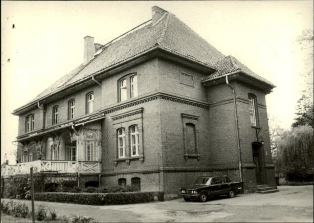 budynek administracyjny, skan 3