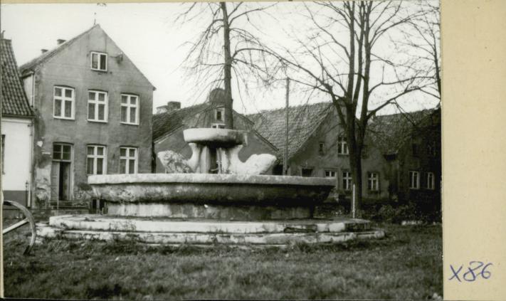 fontanna, skan 2