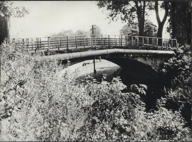 kanał elbląsko-ostródzki - most, skan 3