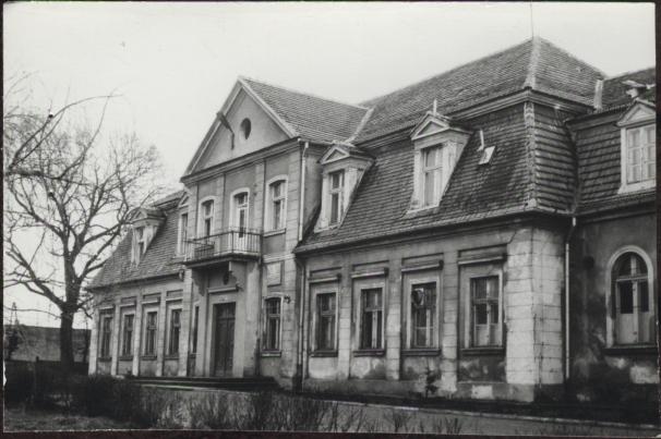 pałac, ob. Technikum Rolnicze, skan 5