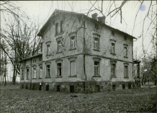 pałac, ob. bud. mieszkalny, skan 4