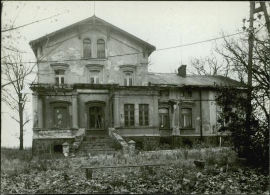 pałac, ob. bud. mieszkalny, skan 5