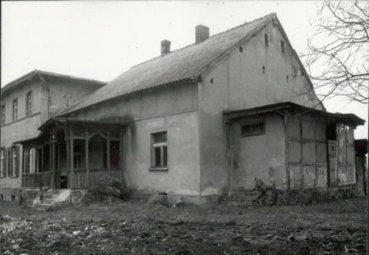 dwór - ob. dom mieszkalny, skan 7