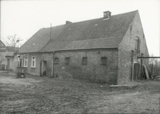 obora, ob. dom mieszkalny, skan 3