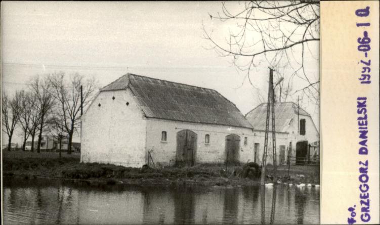 budynek stajni, stodoły, skan 2