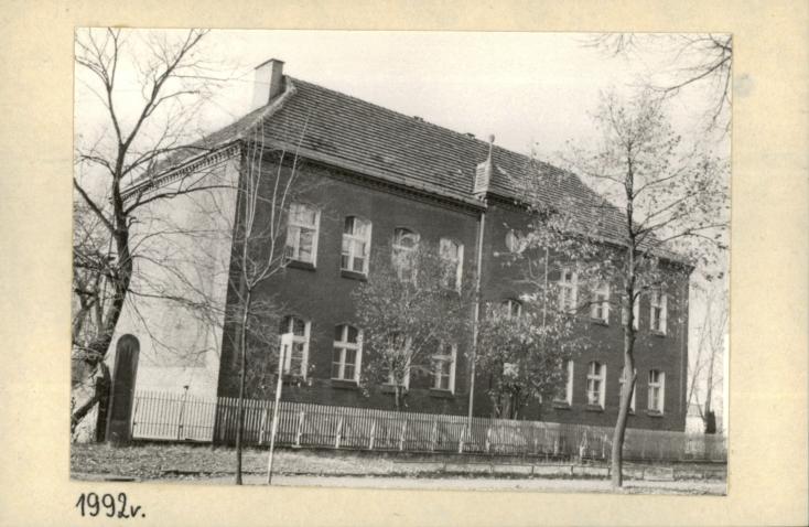 internat garnizonowy - koszary ułanów, nast. artylerii, ob. jednostka wojskowa 14-96, skan 2