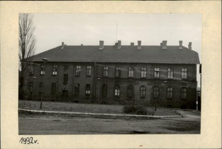 budynek administracyjno - socjalny Zakłady Naprawcze Taboru Kolejowego Gniezno, skan 2