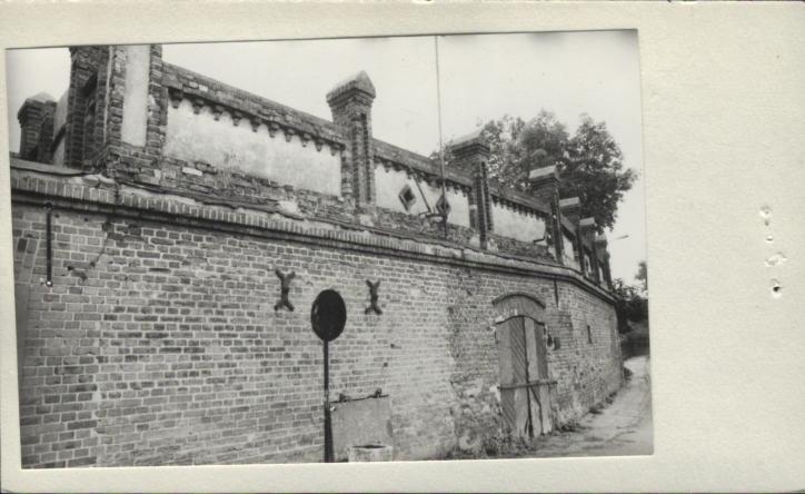 piwnica przy d. browarze w zesp. benedykt., skan 3