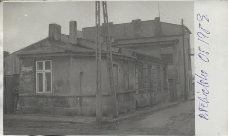 dom - zakład pogrzebowy, skan 2