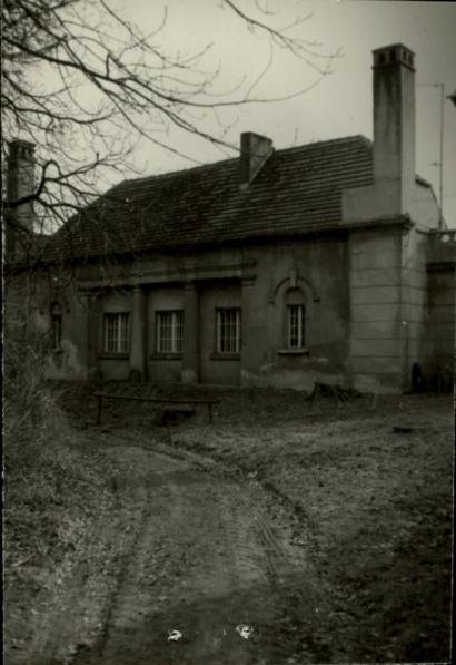 dom ogrodnika, skan 2