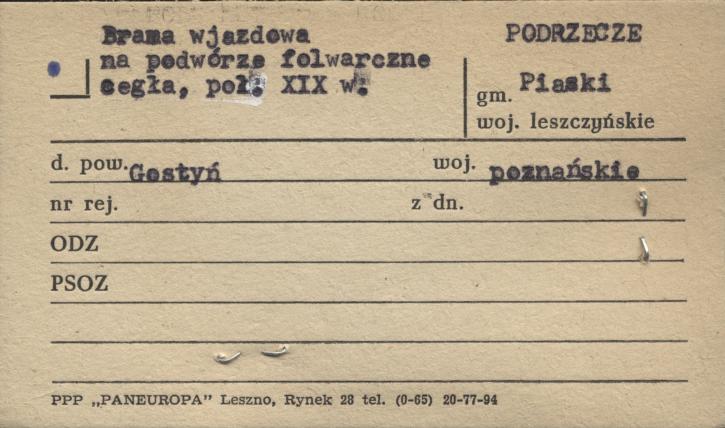 brama na podwórze folwarczne, skan 1