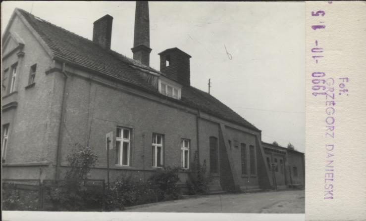 budynek przemysłowy, skan 2