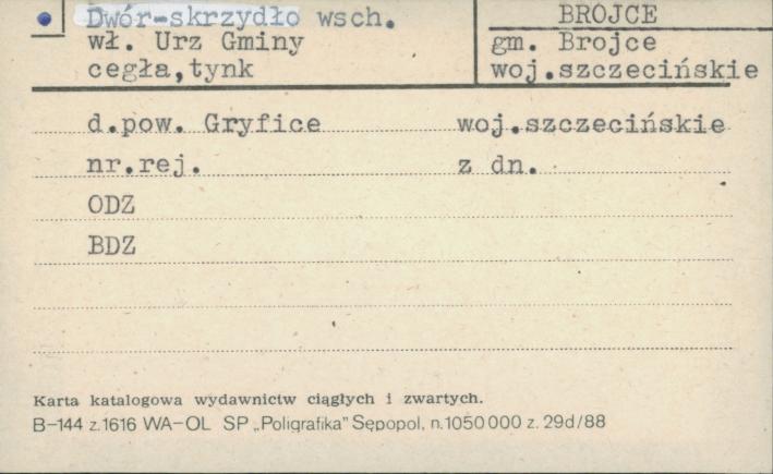 dwór - skrzydło wsch., skan 1