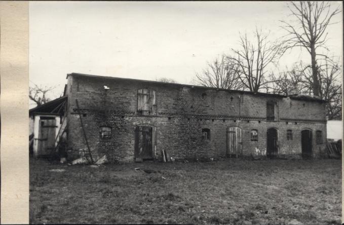 budynek gospodarczy, skan 2