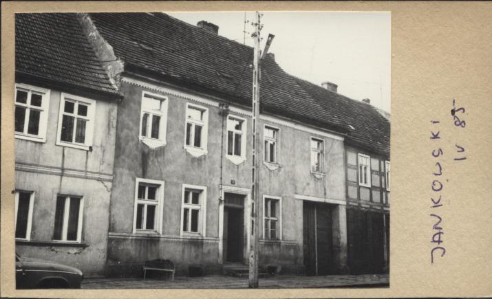 dom, skan 2