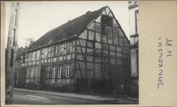 dom, skan 2