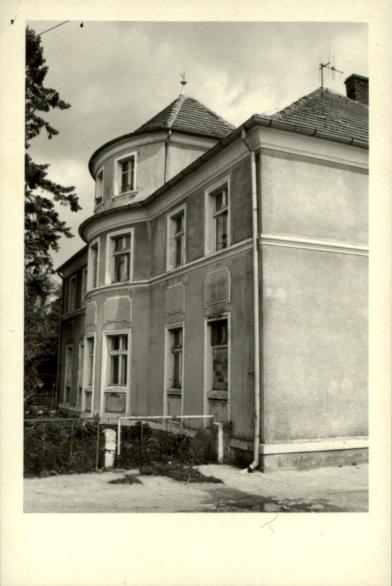 dwór, skan 7