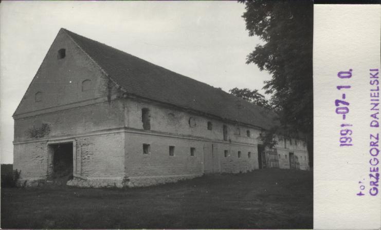 budynek gospodarczy, skan 2