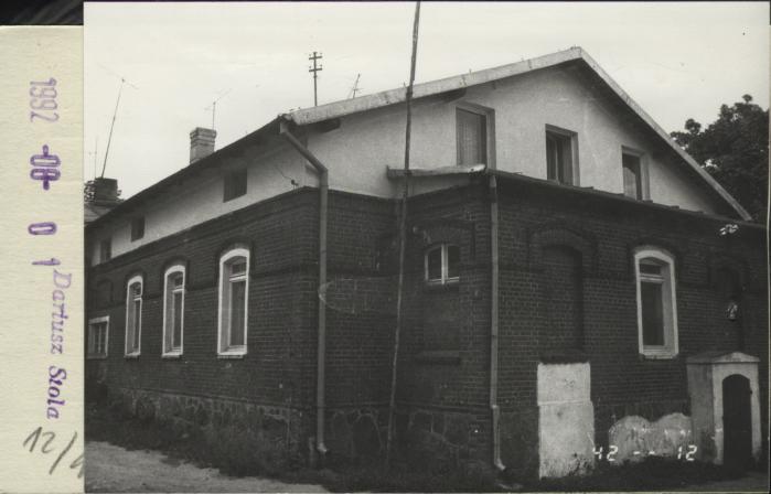 dwór, ob. budynek mieszkalny, skan 2