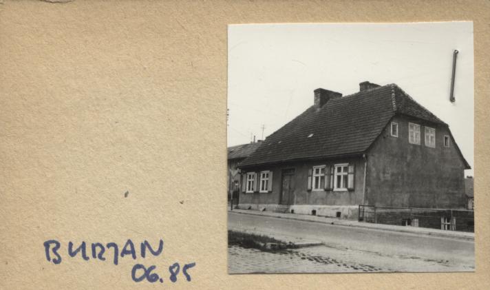 dom, skan 2