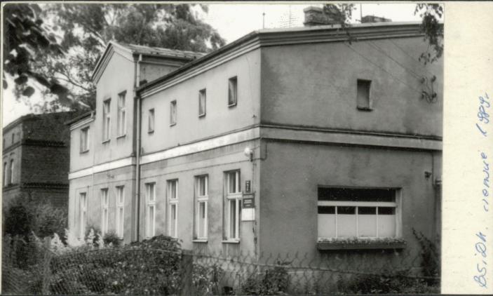 budynek mieszkalny (ob. Przychodnia Rejonowa), skan 2
