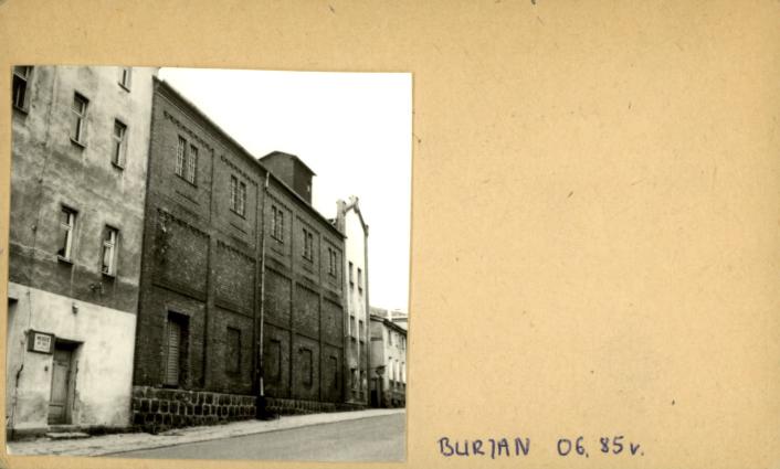 budynek fabryczny, skan 2