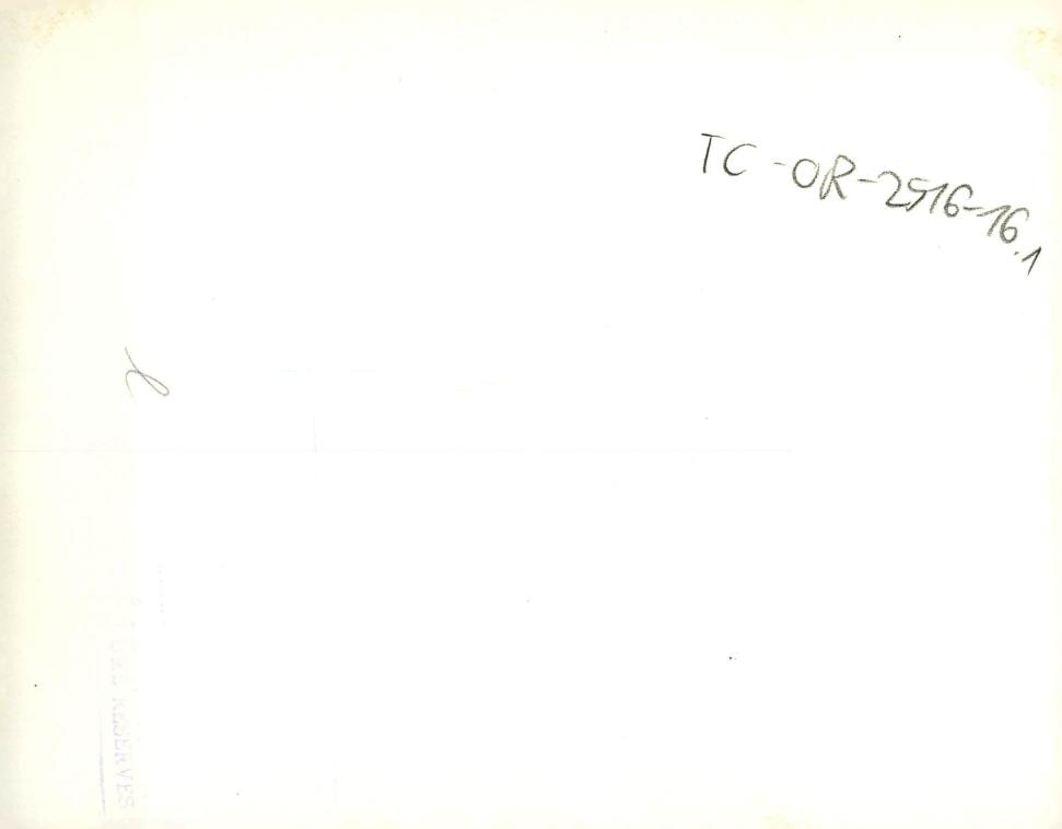 2 fotografie czarno-białe przedstawiające reprodukcje z widokiem zamku od północy i południa   , skan 1