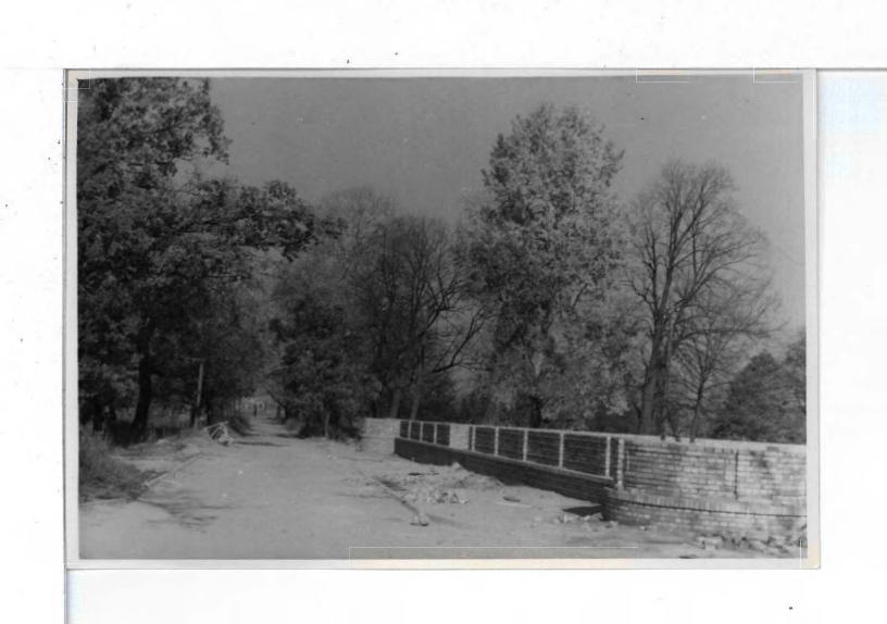 26 fotografii czarno-białych, skan 7