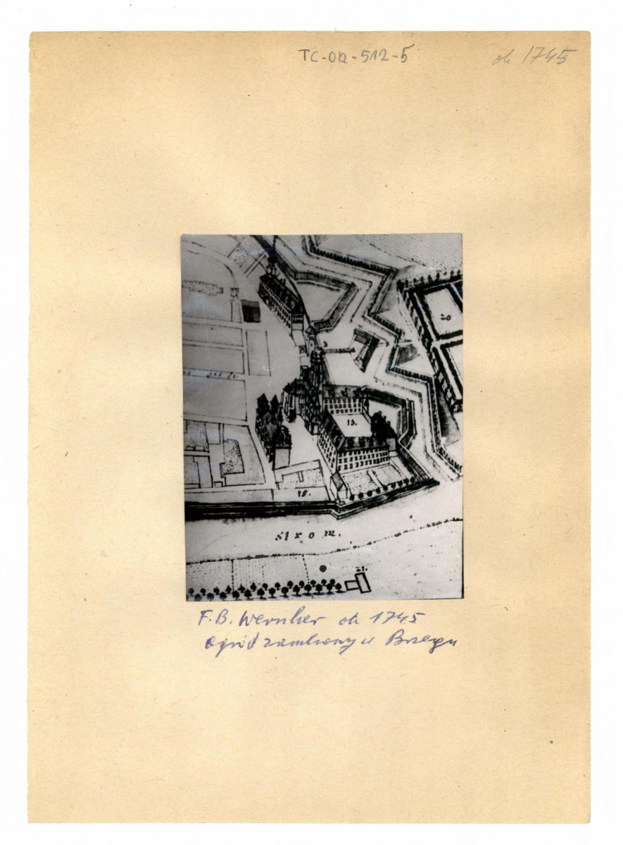 7 fotografii czarno - białych; z Wernher F.B., Topografia Śląska, 1744-1768     , skan 1