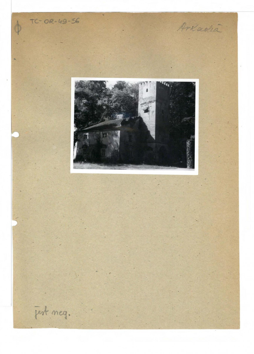 fotografia czarno-biała, Przybytek Arcykapłana, widok od północnego wschodu , skan 1