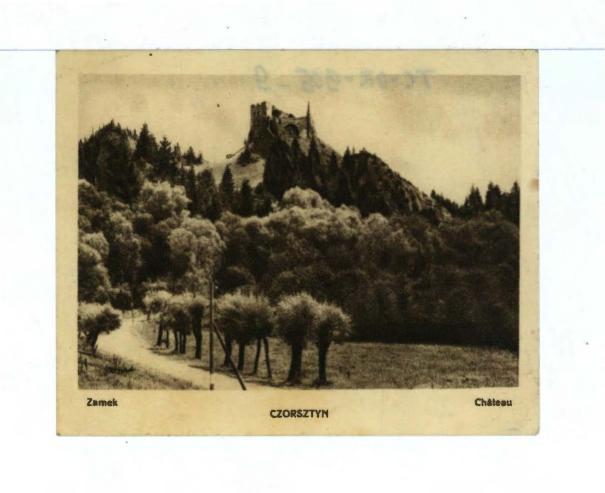 wycinek zawierający reprodukcje fotografii miejscowego zamku, skan 1