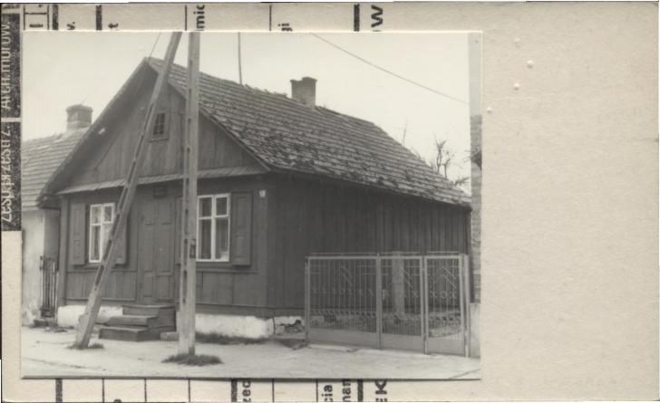 dom, ob. sklep meblowy, skan 2