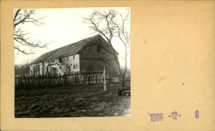 budynek gospodarczy, skan 2