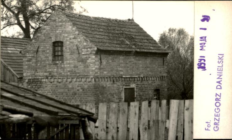 budynek gospodarczy, skan 2
