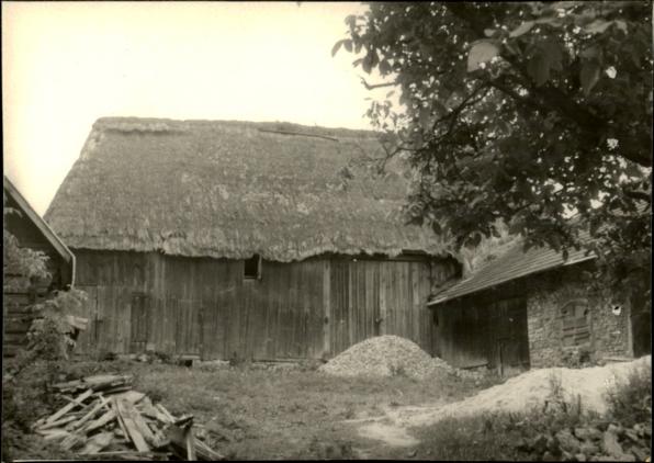 stodoła w zagrodzie, skan 2