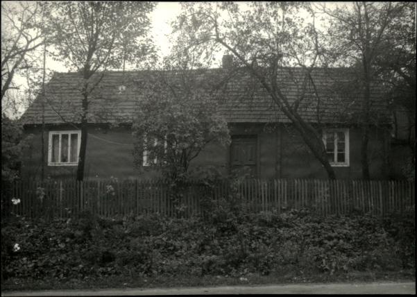 dom w zagrodzie, skan 2