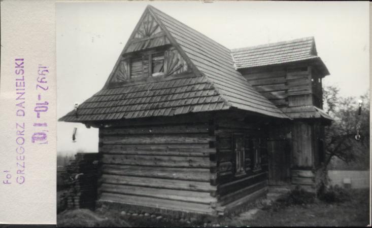 budynek mieszkalny, skan 2