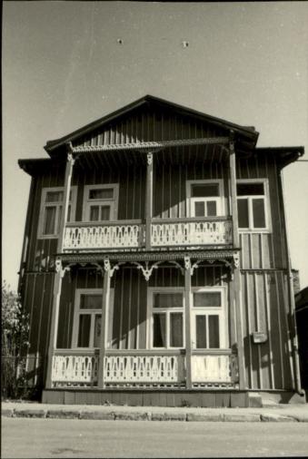 dom, skan 9